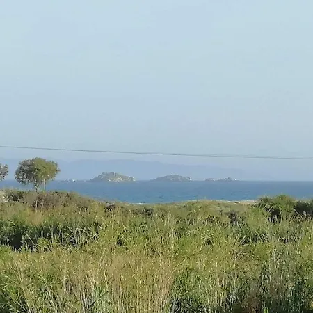 Nefeli In Blue Pláka