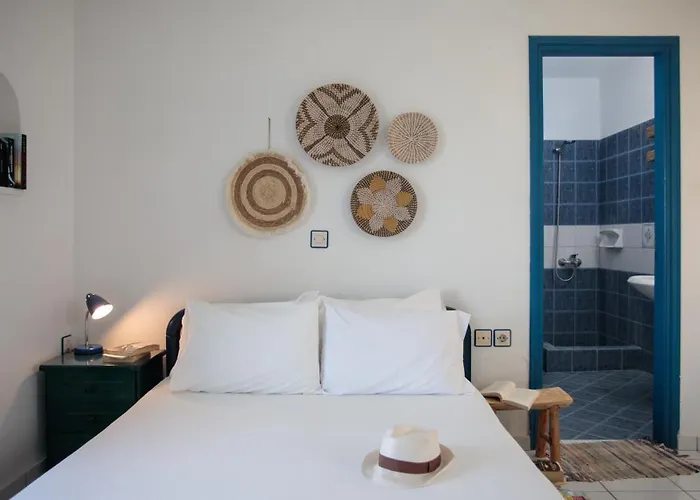 Nefeli In Blue Pláka